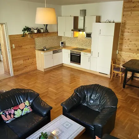 Pine House פורשטנפלד