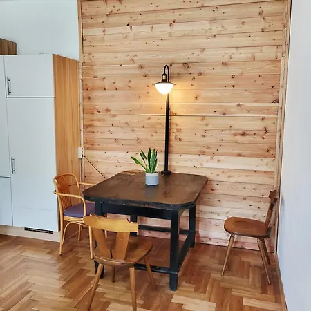 Apartman Pine House