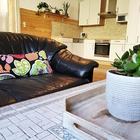 דירה Pine House *